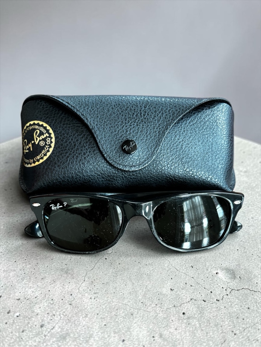 RAY-BAN  New Wayfarer Classic in Black with Green Polarized Lens